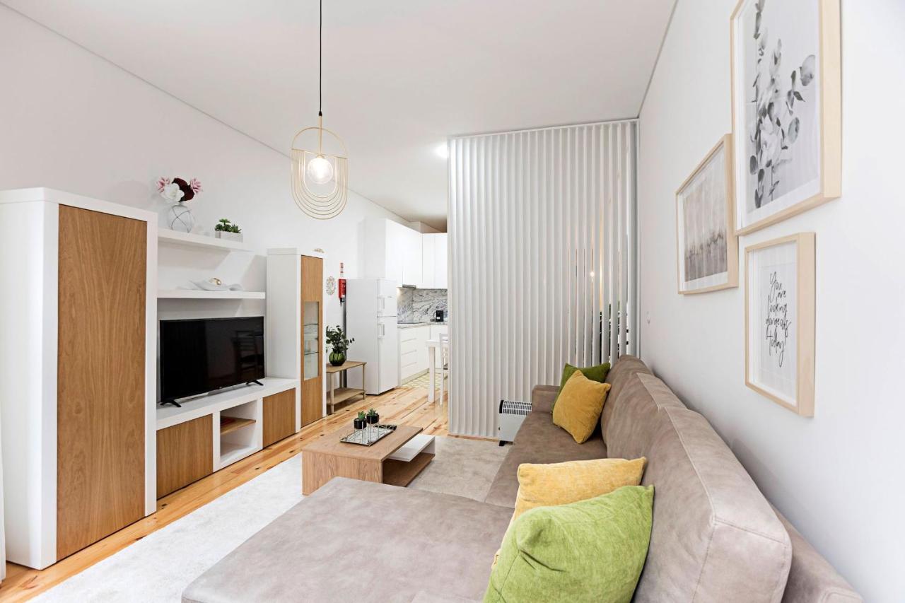 Loios 1Br Flat Downtown By Lovelystay Porto Eksteriør billede