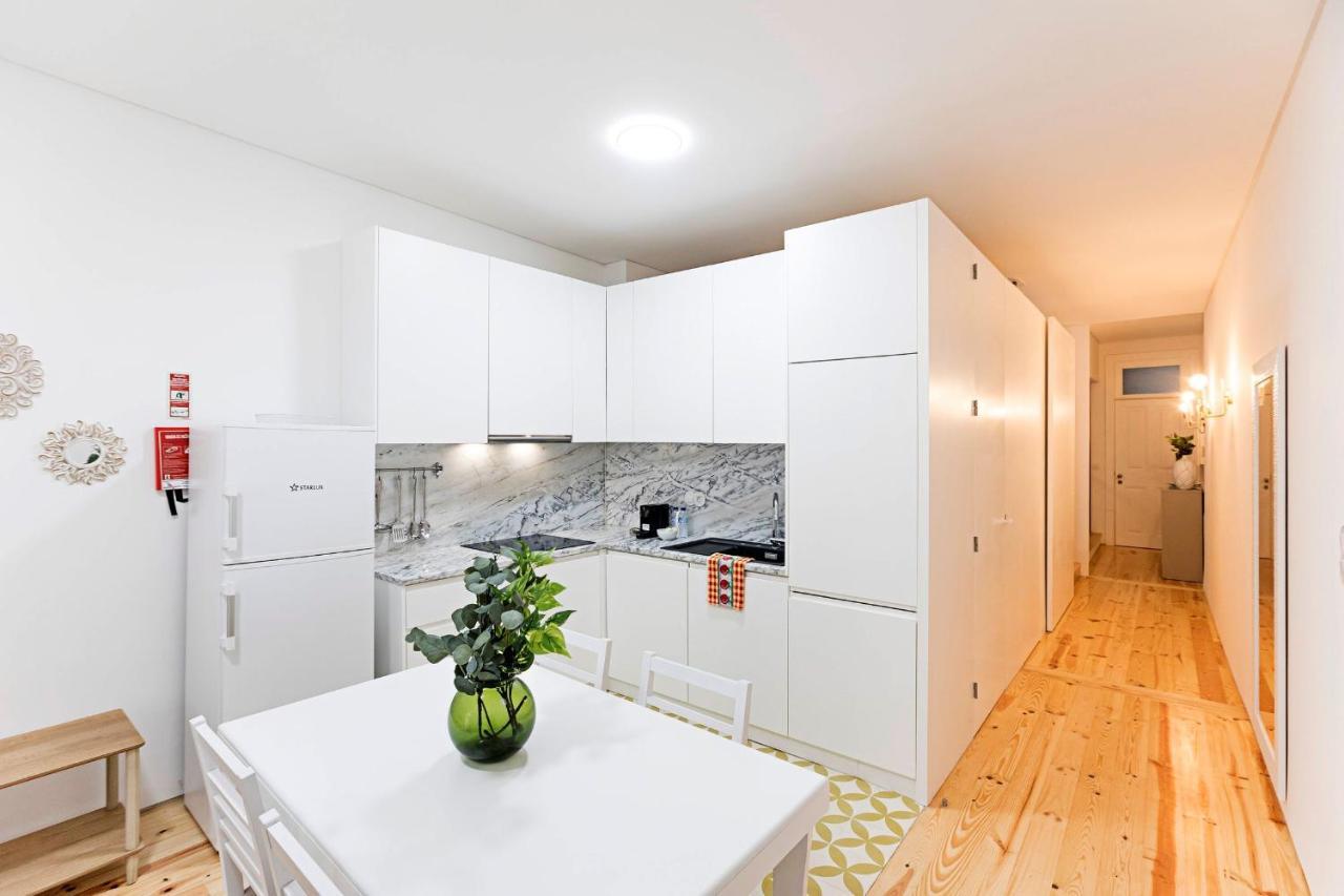 Loios 1Br Flat Downtown By Lovelystay Porto Eksteriør billede