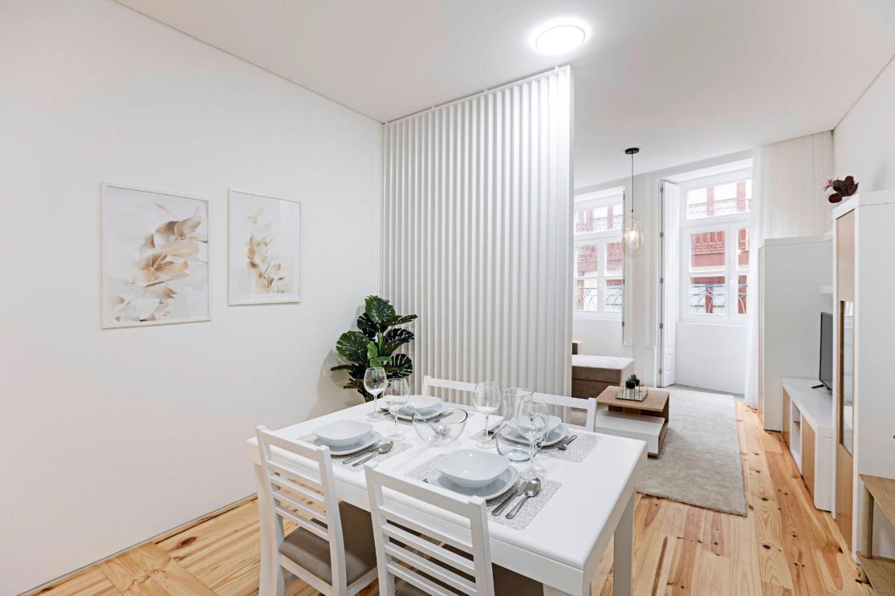 Loios 1Br Flat Downtown By Lovelystay Porto Eksteriør billede